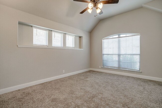 Foto del edificio - Amazing 3 Bed, 2 Bath Rental Available in the Highly Desirable Live Oak Creek- WSISD- 76108