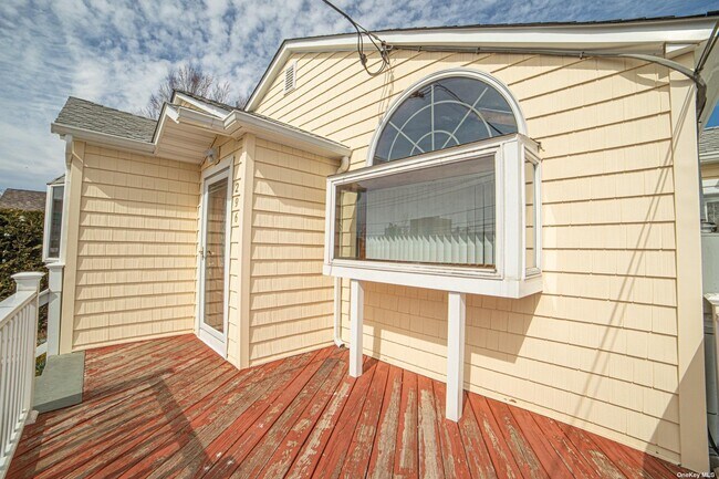 Building Photo - 296 43rd St