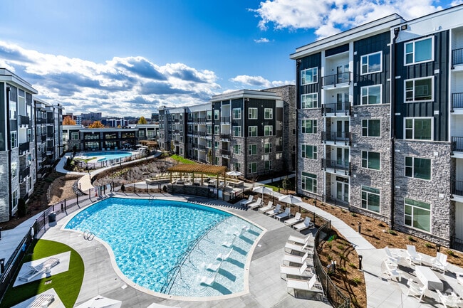 Courtyard - Soundwater Apartments