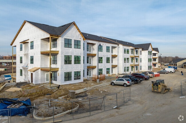 Building Photo - Paragon Ranch