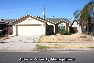 Building Photo - 5253 E Lamona Ave