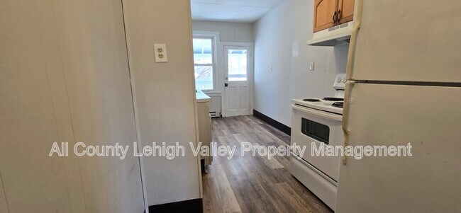 Foto del edificio - 708 Linden St