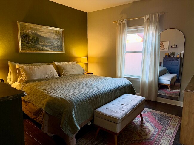 Foto del edificio - 2201 E 20th St