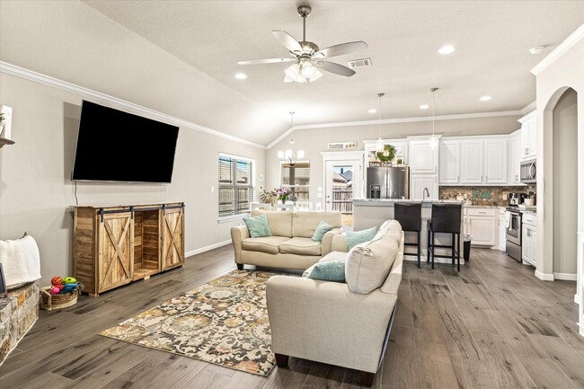 Building Photo - 3209 McCoy Ln