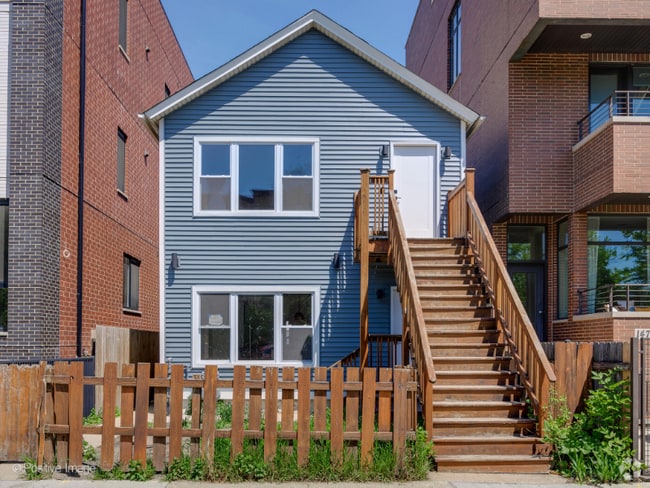Building Photo - 1472 W Ohio St