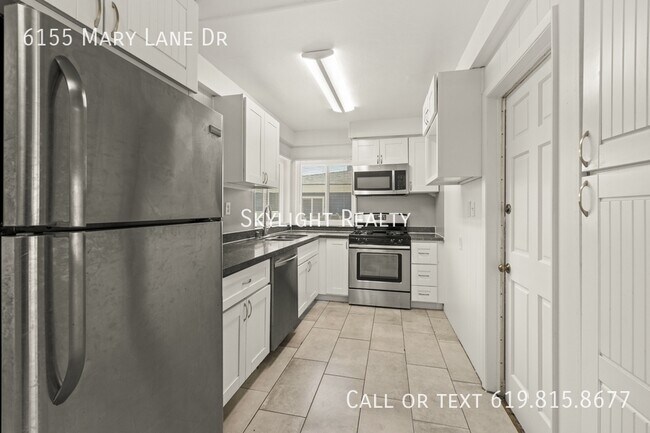 Foto del edificio - 6155 Mary Ln Dr