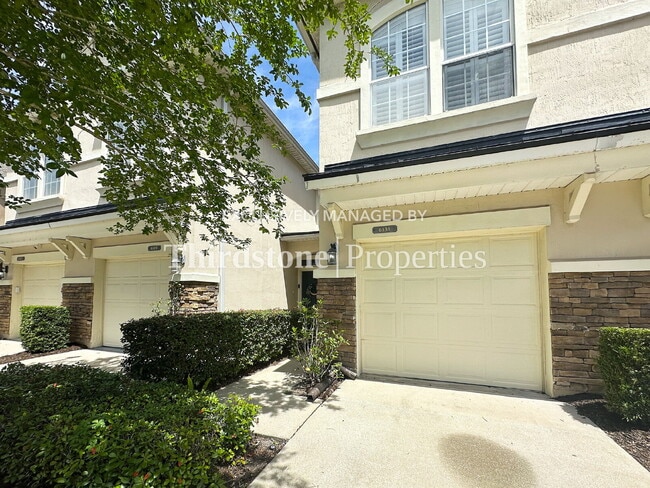 Building Photo - 6131 Bartram Village Dr