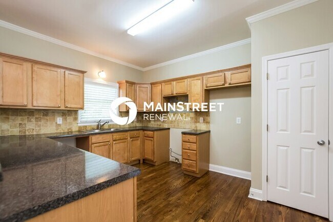 Building Photo - 4 Bedroom Pet-Friendly Home in Austell, GA...