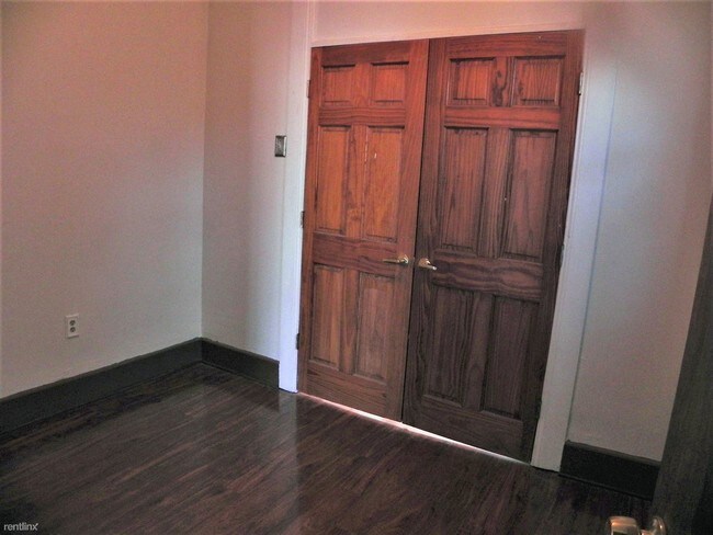 Foto del edificio - 1018 Halsey St