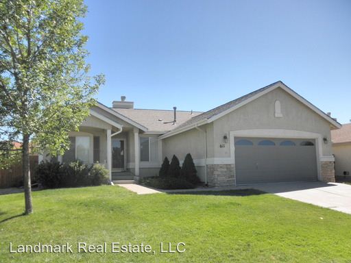 Primary Photo - 611 Sand Creek Dr