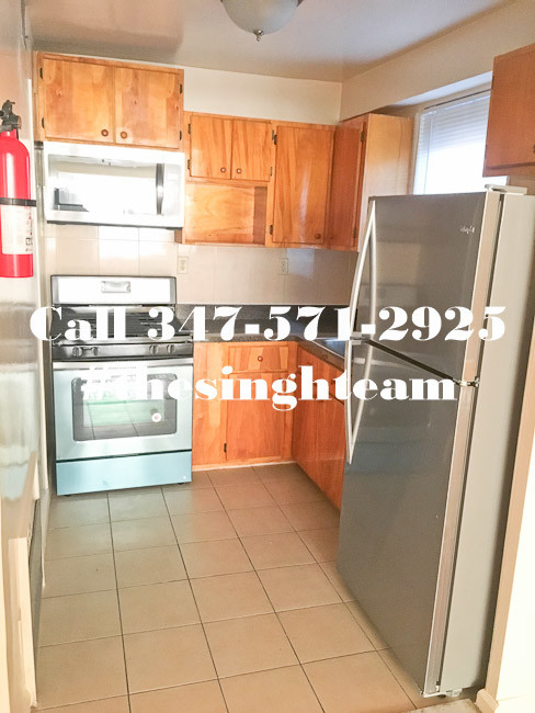 Primary Photo - 166-33 89th Ave