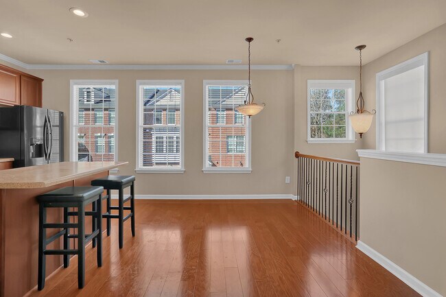 Foto del edificio - 4721 Creekside Villas Way