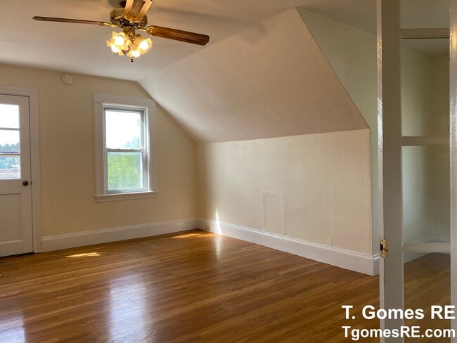 Building Photo - 58 S Crescent Circuit