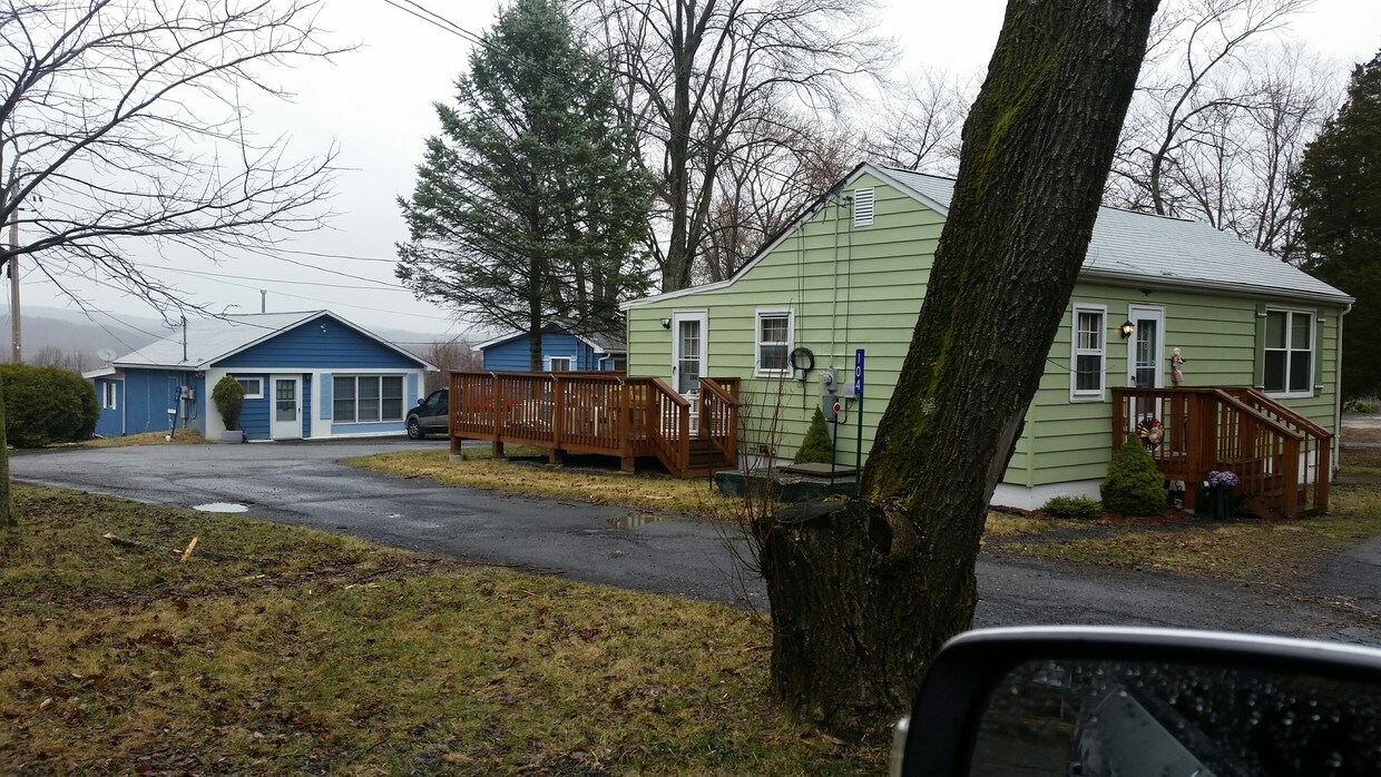 Cabañas de 3 hab - Northview Cottages & Apts