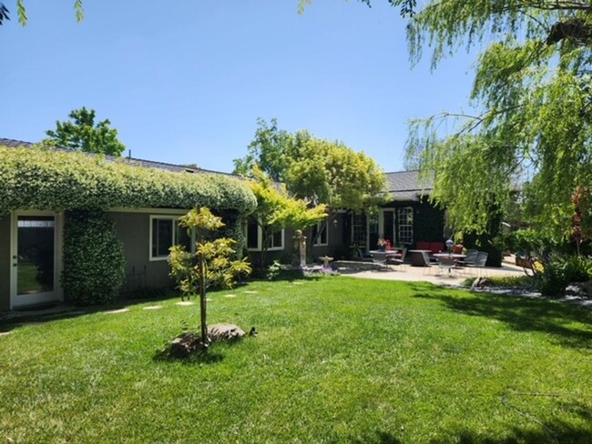 Foto del edificio - High-End Single Level Home - Glenmoor