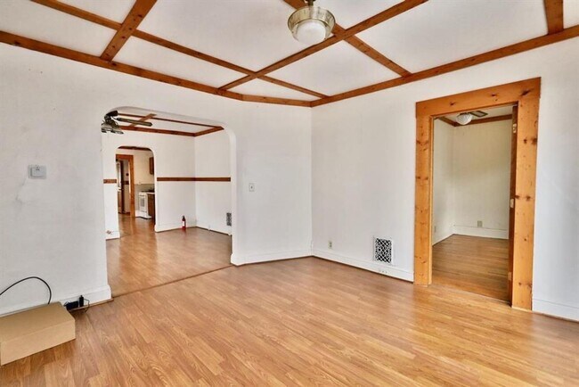 Building Photo - 1009 Vilas Ave