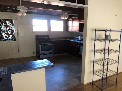 Building Photo - 160 Costa Mesa St