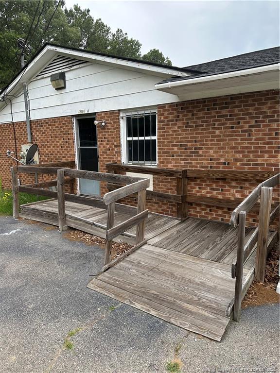 4953 Fieldcrest Dr, Fayetteville, NC 28303 Room for Rent in