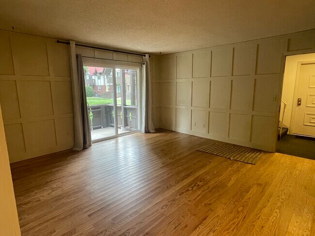 Foto del edificio - 3250 O'Neal Cir