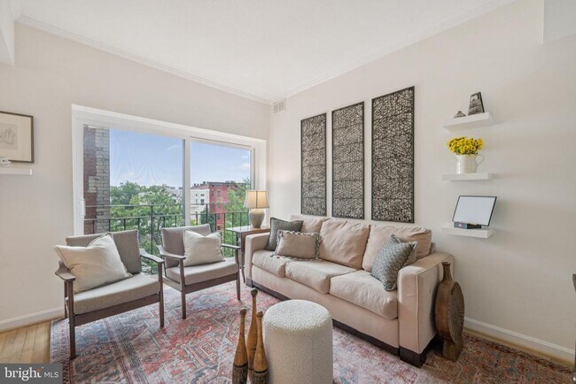 Foto del edificio - 1812 Vernon St NW