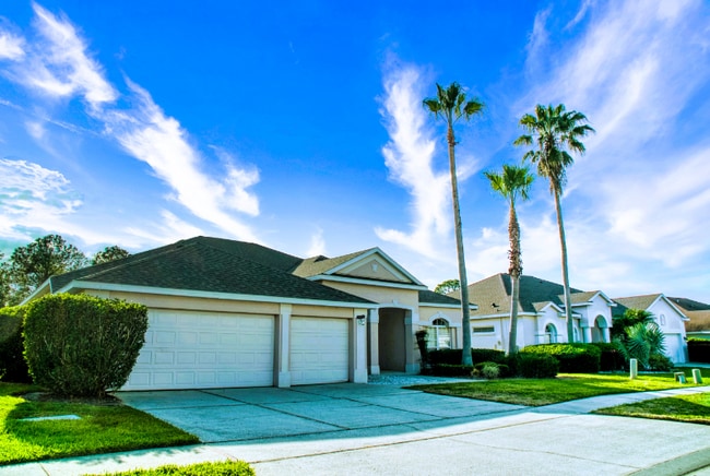 Photo - 305 Prestwick Dr House