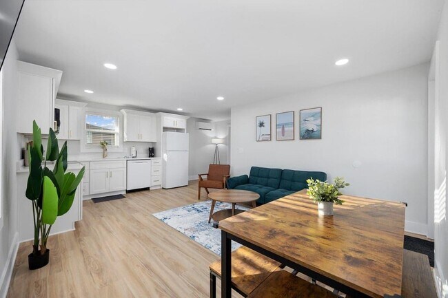 Foto del edificio - 4501 N Ocean Blvd