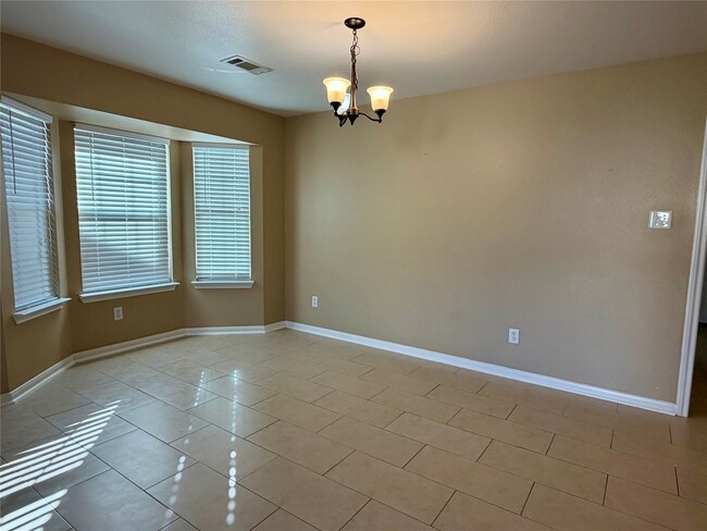 Foto del edificio - 2401 24th St N