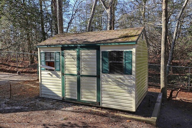 Building Photo - 207 E Winged Foot Ct