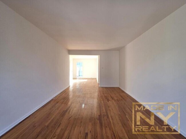 Building Photo - 1 bedroom in FOREST HILLS NY 11375