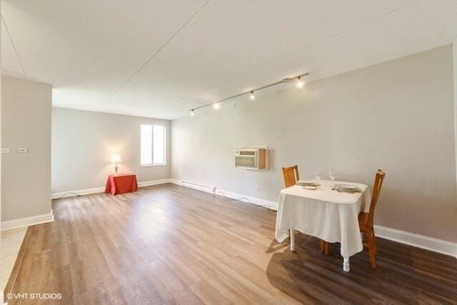 Foto del edificio - 322 W Miner St