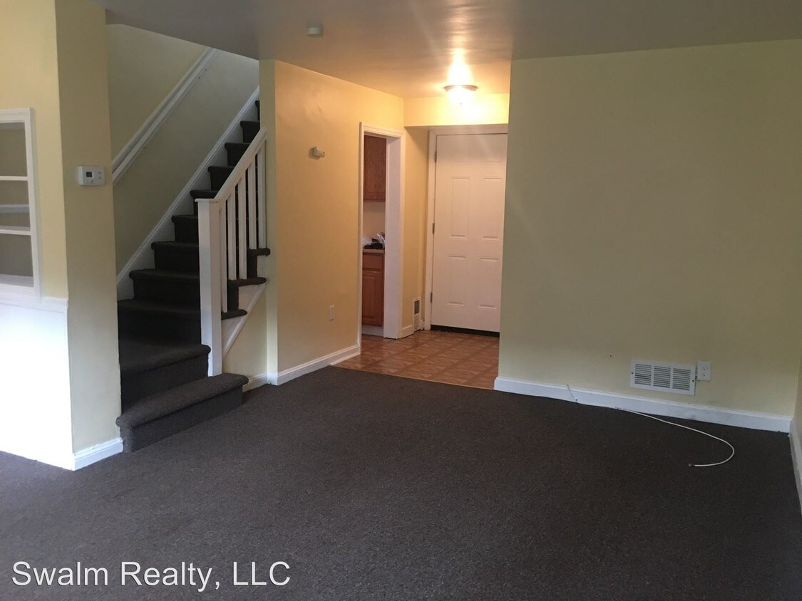 Primary Photo - 3 br, 1 bath House - 12 S Rodney Dr
