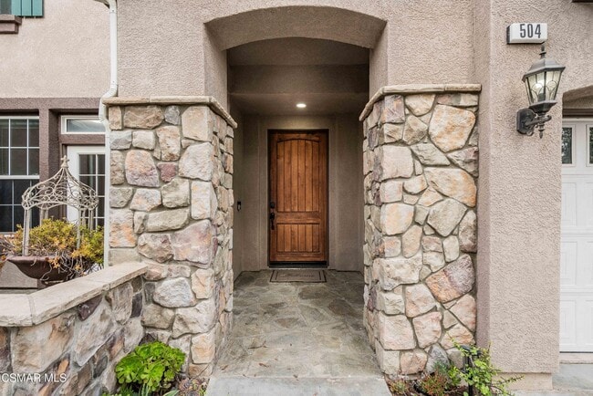 Foto del edificio - 504 Rustic Hills Dr