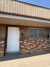 Building Photo - 44 S 200 E