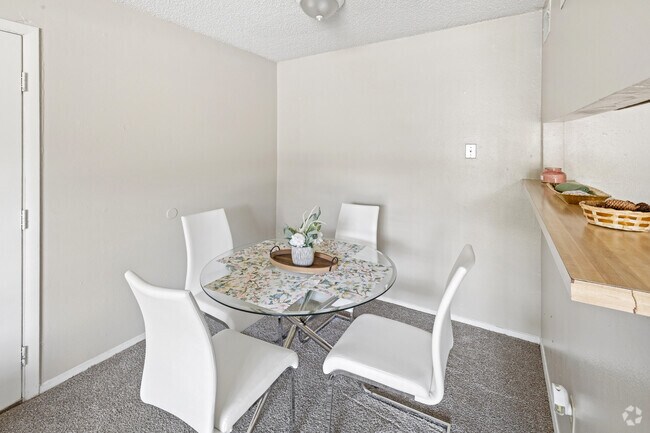 Plano de planta 2 - 1 dormitorio, 1 baño - 515 pies cuadrados - Comedor - Avalon of Lawton