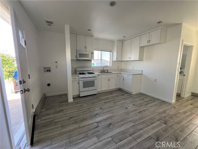 Foto del edificio - 13123 Tonopah St