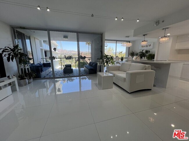 Foto del edificio - 201 Ocean Ave Ext