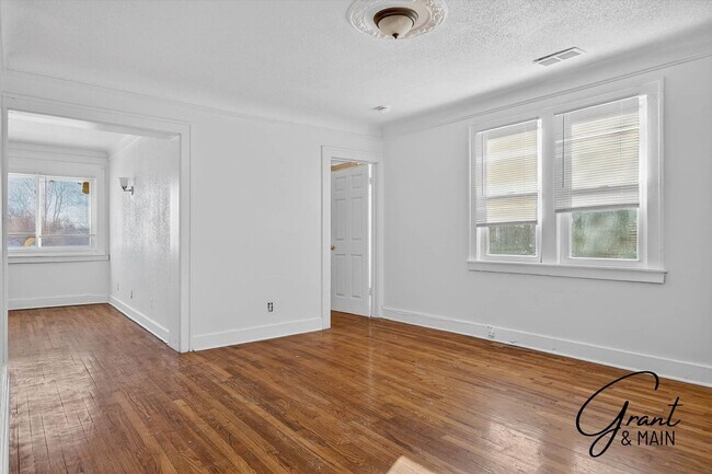 Building Photo - 18475 Wexford St