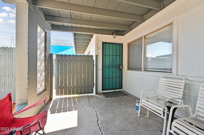 Foto del edificio - 1518 W Colter St