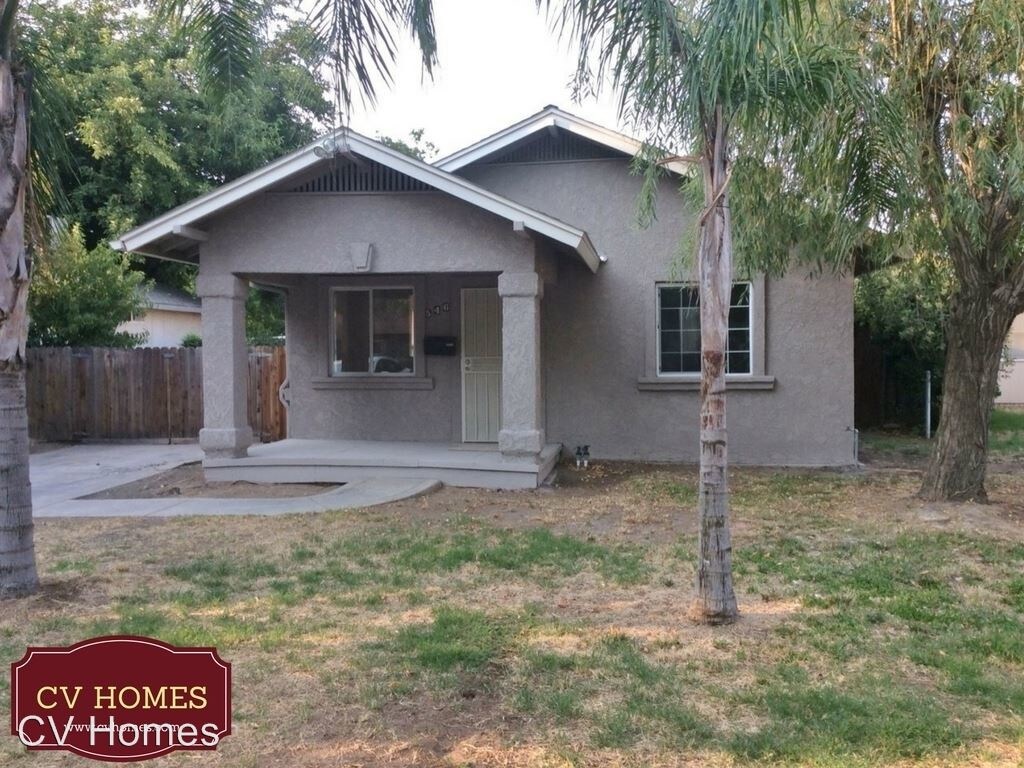 2 br, 1 bath House 546 E. Fountain Way House for Rent in Fresno, CA