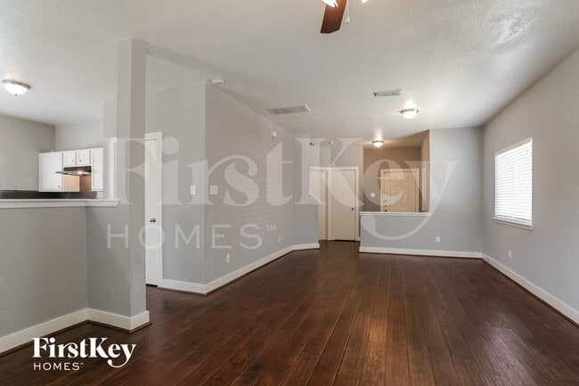 Building Photo - 419 Laurel Sage Dr