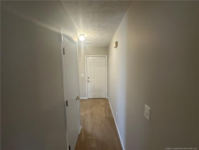 Foto del edificio - 7850 Penelope Dr