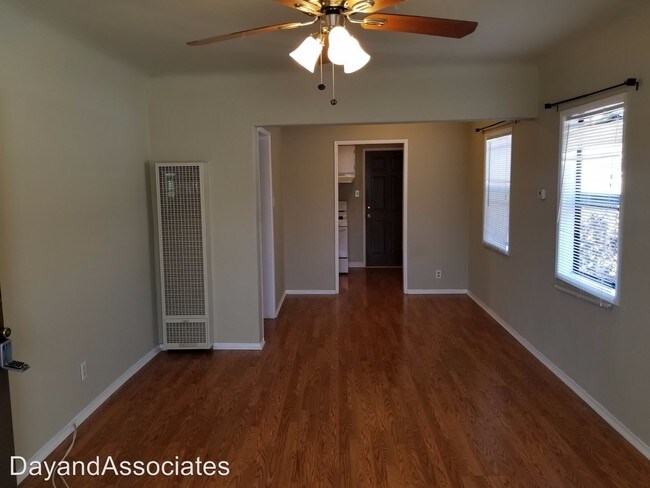 Foto del edificio - 4427-4429 W 171st St