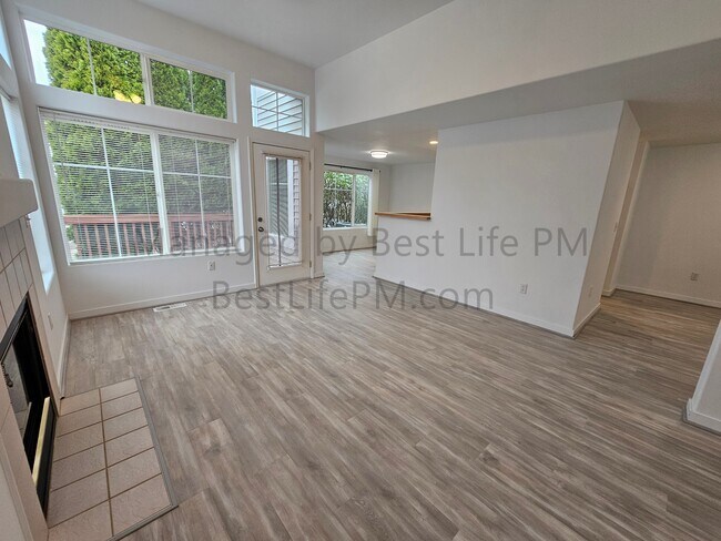 Foto del edificio - 16065 SW Audubon St