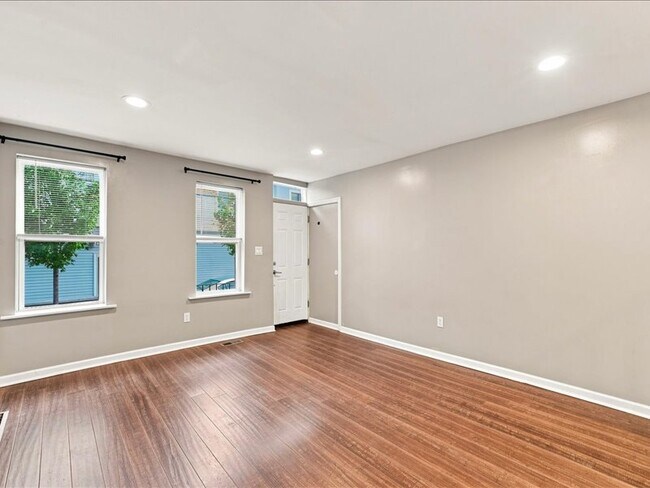 Foto del edificio - 521 Cantrell St