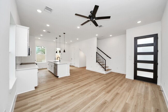 Foto del edificio - 2708 Bostic St