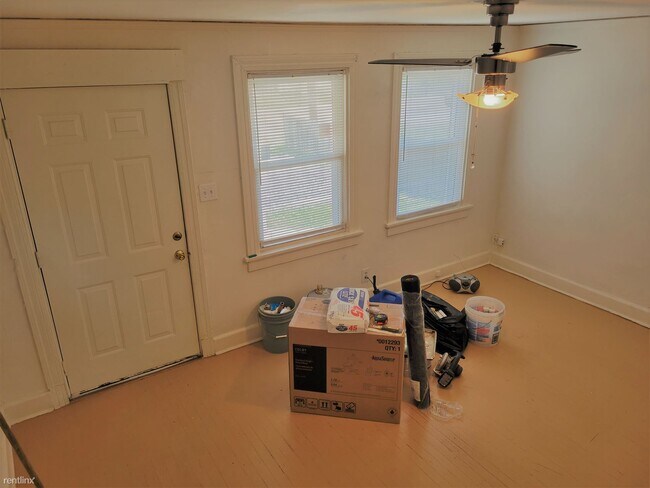 Foto del edificio - 2 br, 1 bath Duplex - 1315 Byron Street