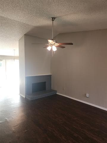 Building Photo - 828 Woodrock Dr