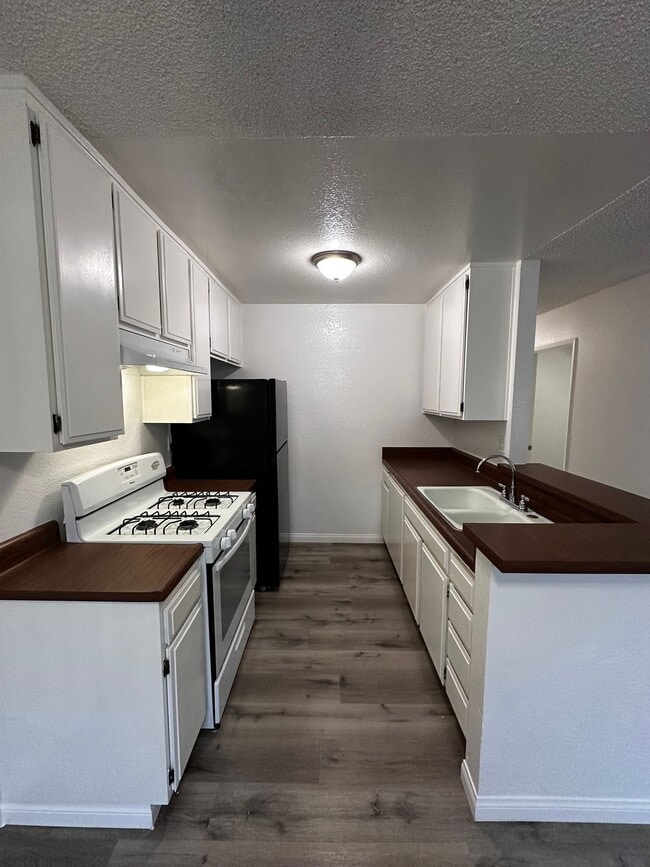 Building Photo - 5134 Glendora Ave