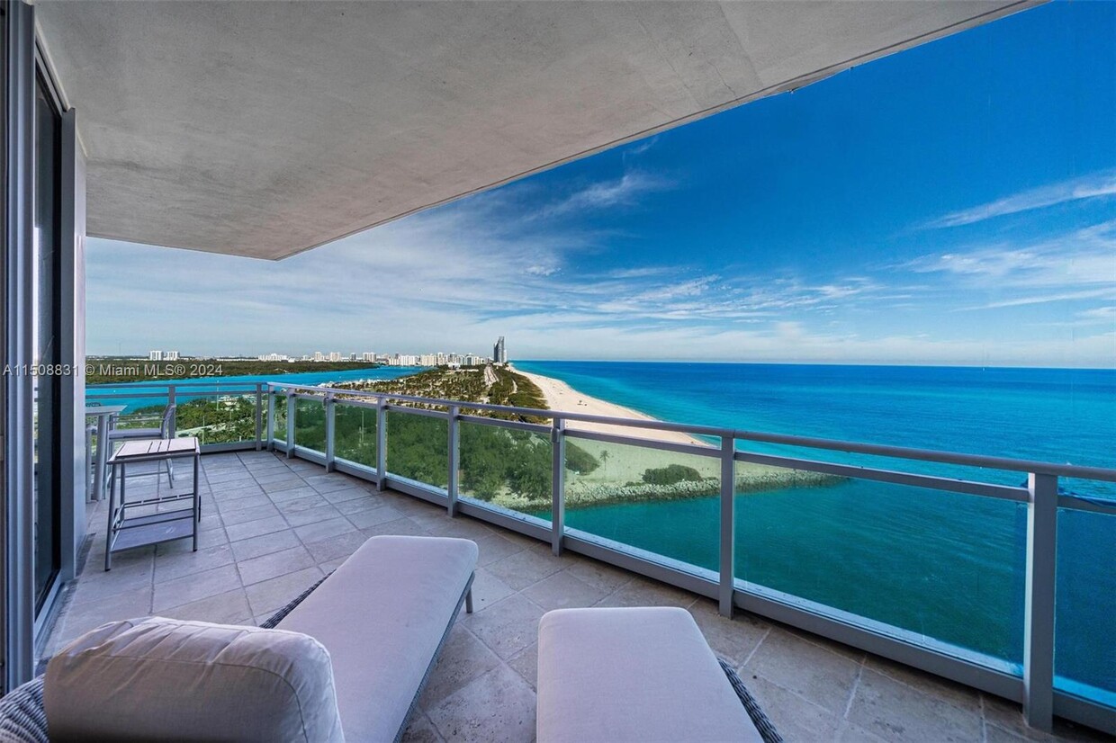 Foto principal - 10295 Collins Ave