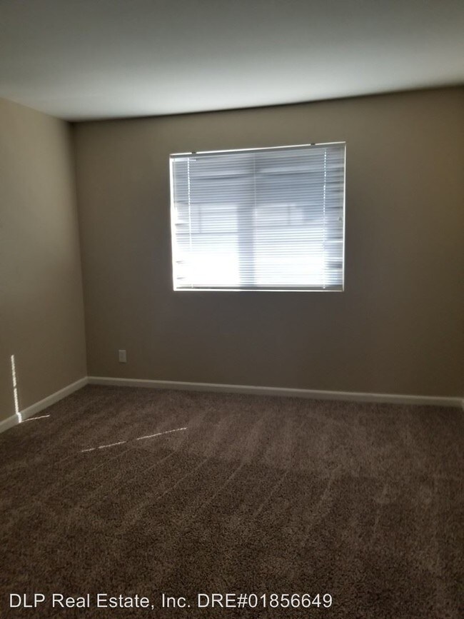 Building Photo - 5 br, 2.5 bath House - 2356 N Rock Creek Dr
